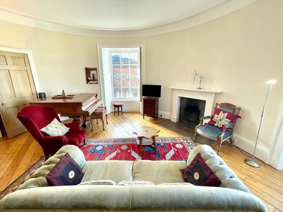 Incredible St Andrew'S Sq - 2 Bed In The Sky Lejlighed Eksteriør billede